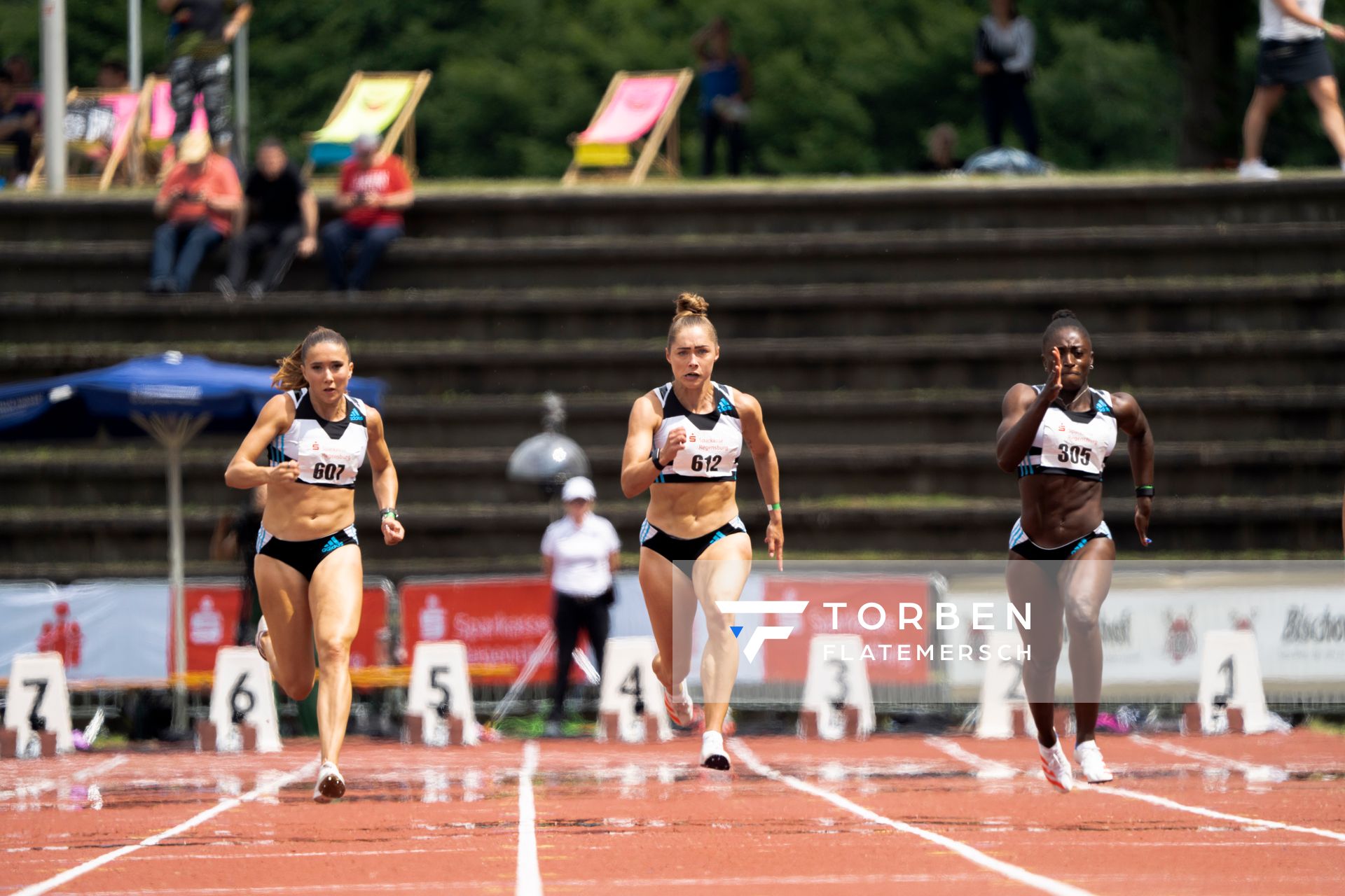 Rebekka Haase (Sprintteam Wetzlar), Gina Lueckenkemper (SCC Berlin), Lisa Marie Kwayie (Neukoellner SF) ueber 100m am 04.06.2022 waehrend der Sparkassen Gala in Regensburg